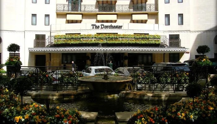 London's Dorchester Hotel to sell Qatari sheikh's car over unpaid £460,000 bill