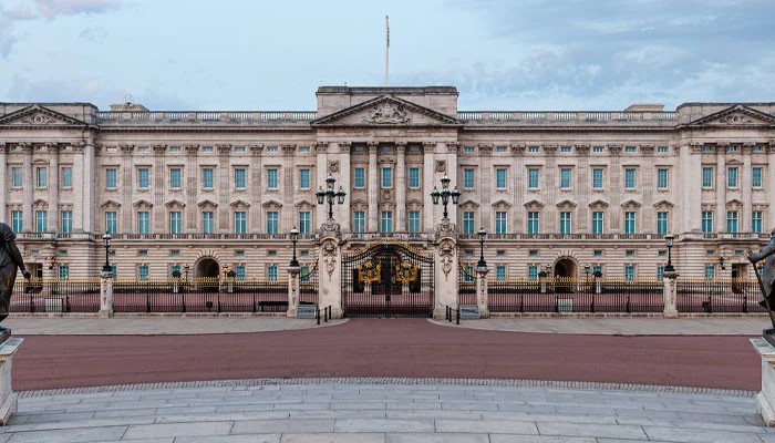 Buckingham Palace issues update as royal-Sussex feud escalates