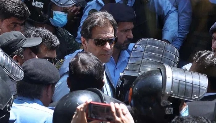 Govt snubs 'misleading' foreign media reports on Imran's prison conditions