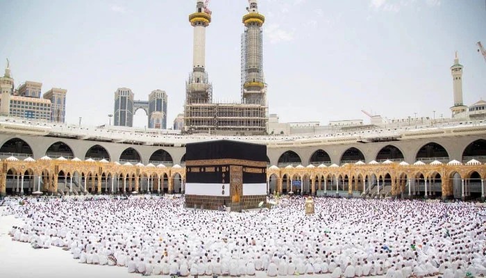 Umrah Rules Do Not Require Flu Shot, Yet BHS Charges Pilgrims Rs4,500