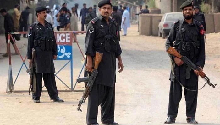 کرک میں پولیس وین پر حملہ، کانسٹیبل شہید اور دوسرا زخمی