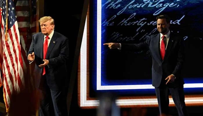 Vance seizes Maga spotlight as Republicans begin looking beyond Trump